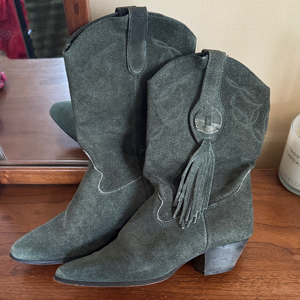 Laredo Women's Green Suede Heeled Boots